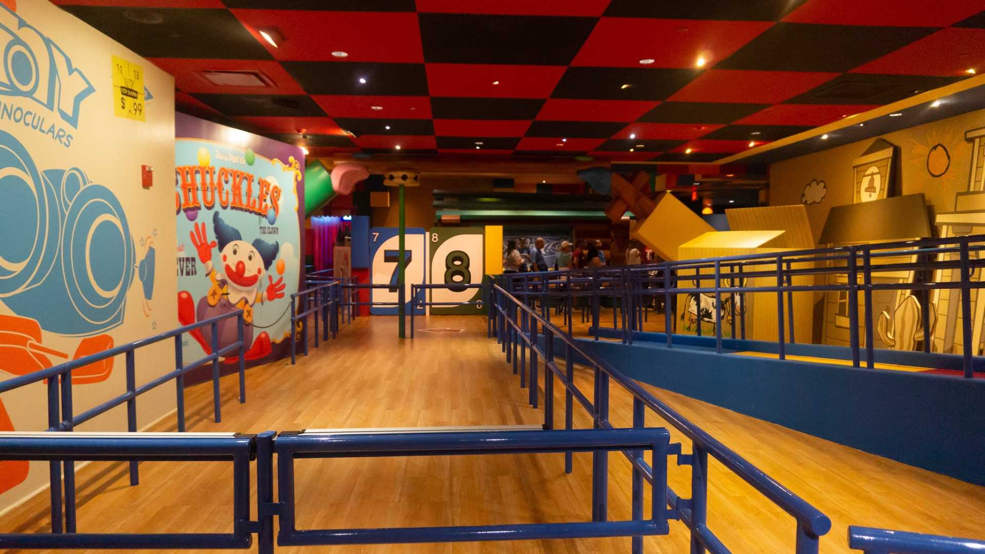 Toy Story Mania queue